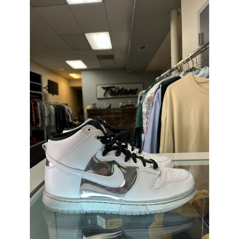 Womens Nike Dunk High SE Chrome White reflective Metallic Silver Size 10